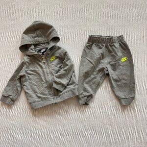 NIKE Sweater and Pant Set 6m